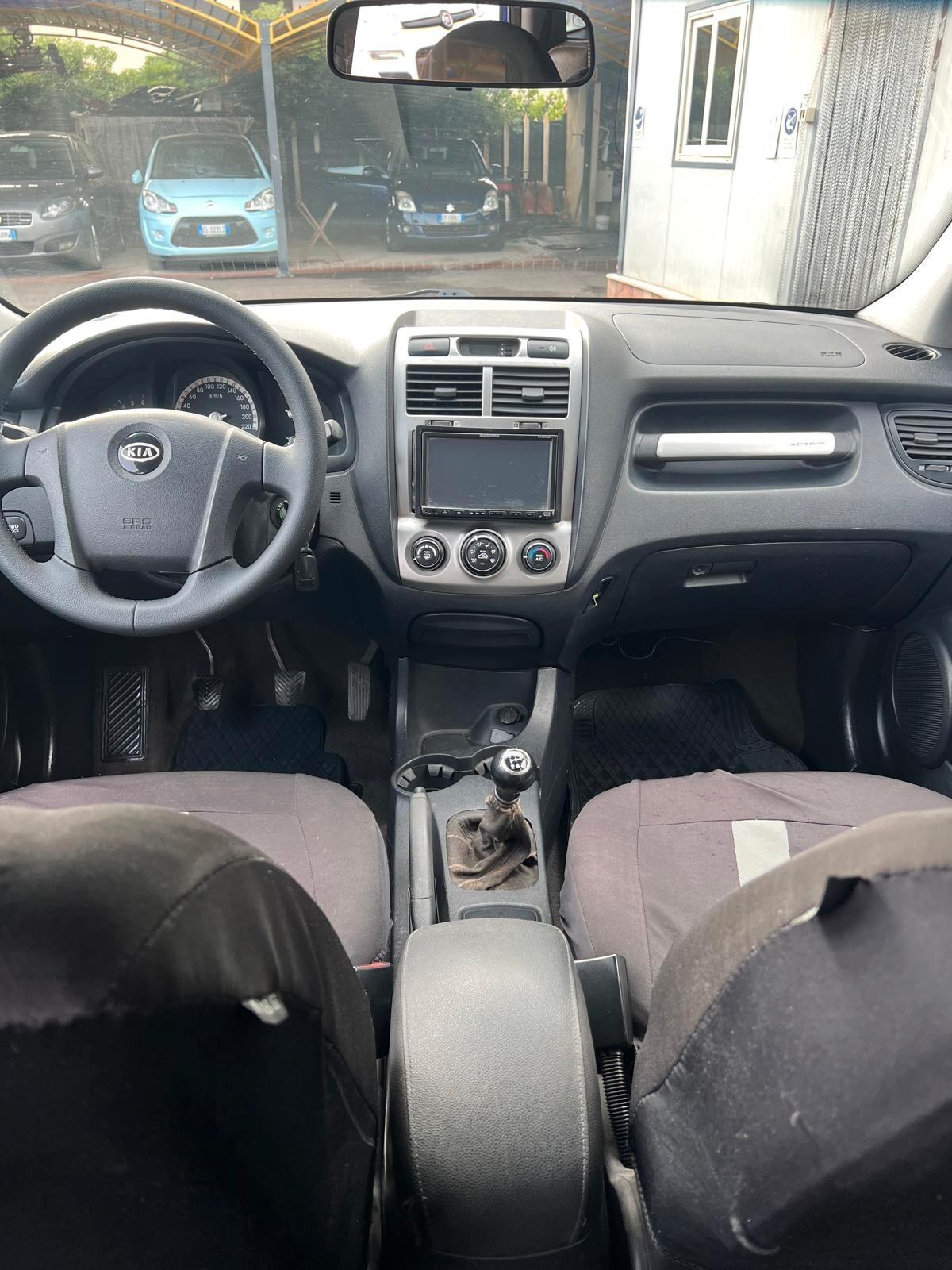 Kia Sportage 2.0 CRDI 112CV Active 4X4 MUNITA DI GANCIO DI TRAINO