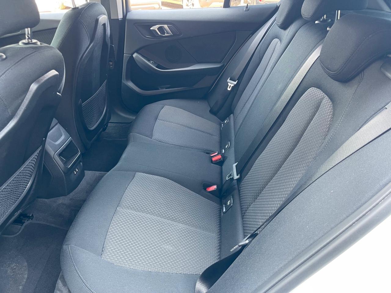 Bmw 116d Business Advantage Automatica OK Neopatentato