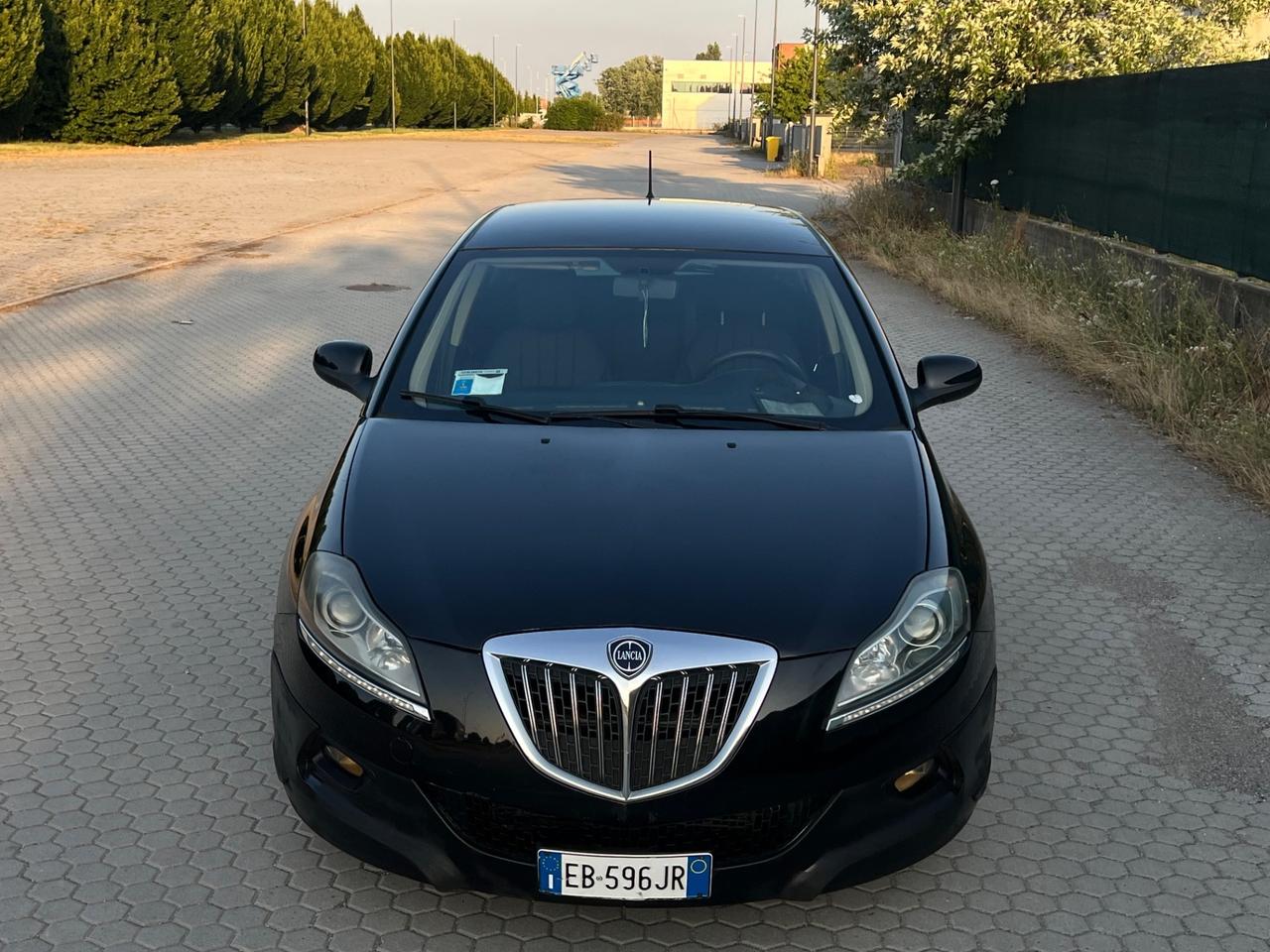 Lancia Delta 1.6 MJT DPF Argento