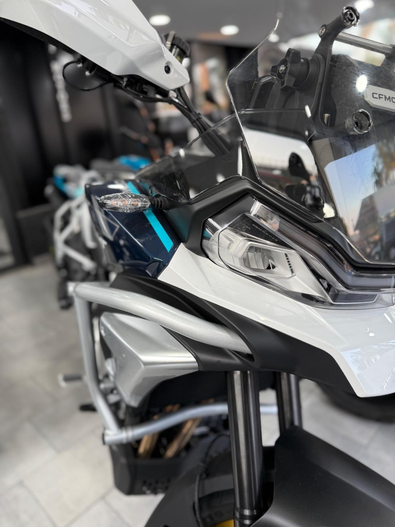CF MOTO 700MT ADV NUOVA PRONTA CONSEGNA