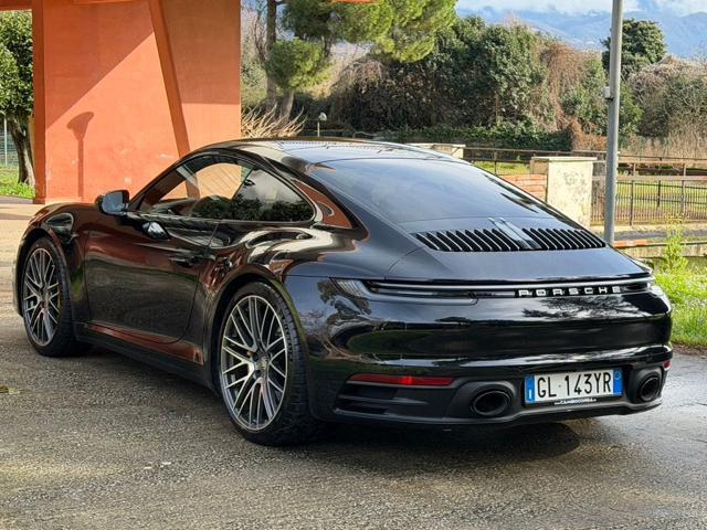PORSCHE 992 Carrera 4S