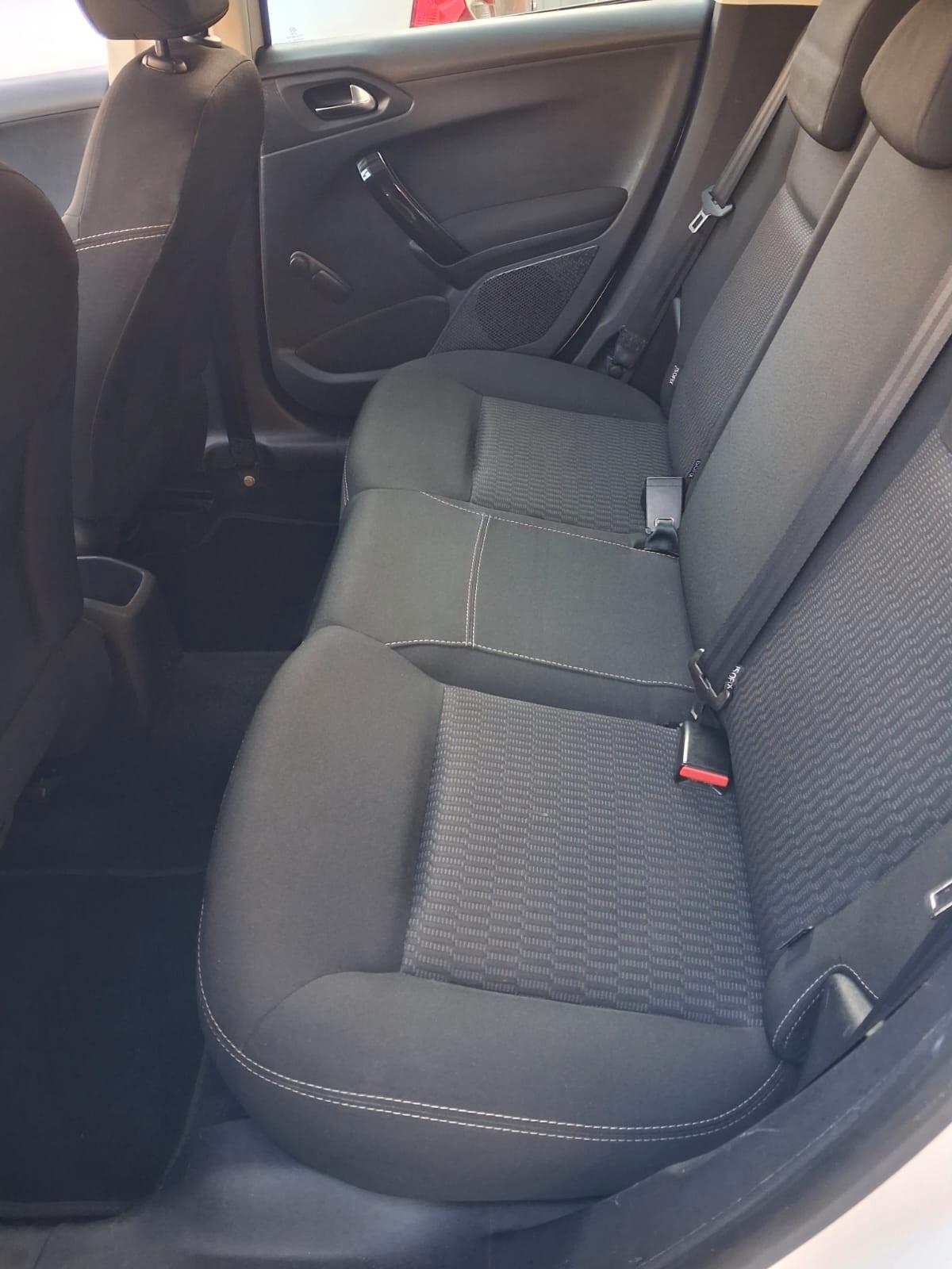 Peugeot 108 PureTech 82 5 porte Allure TOP!