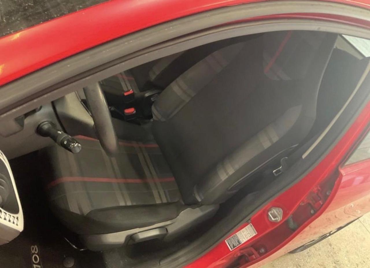 Peugeot 108 PureTech 82 5 porte Allure
