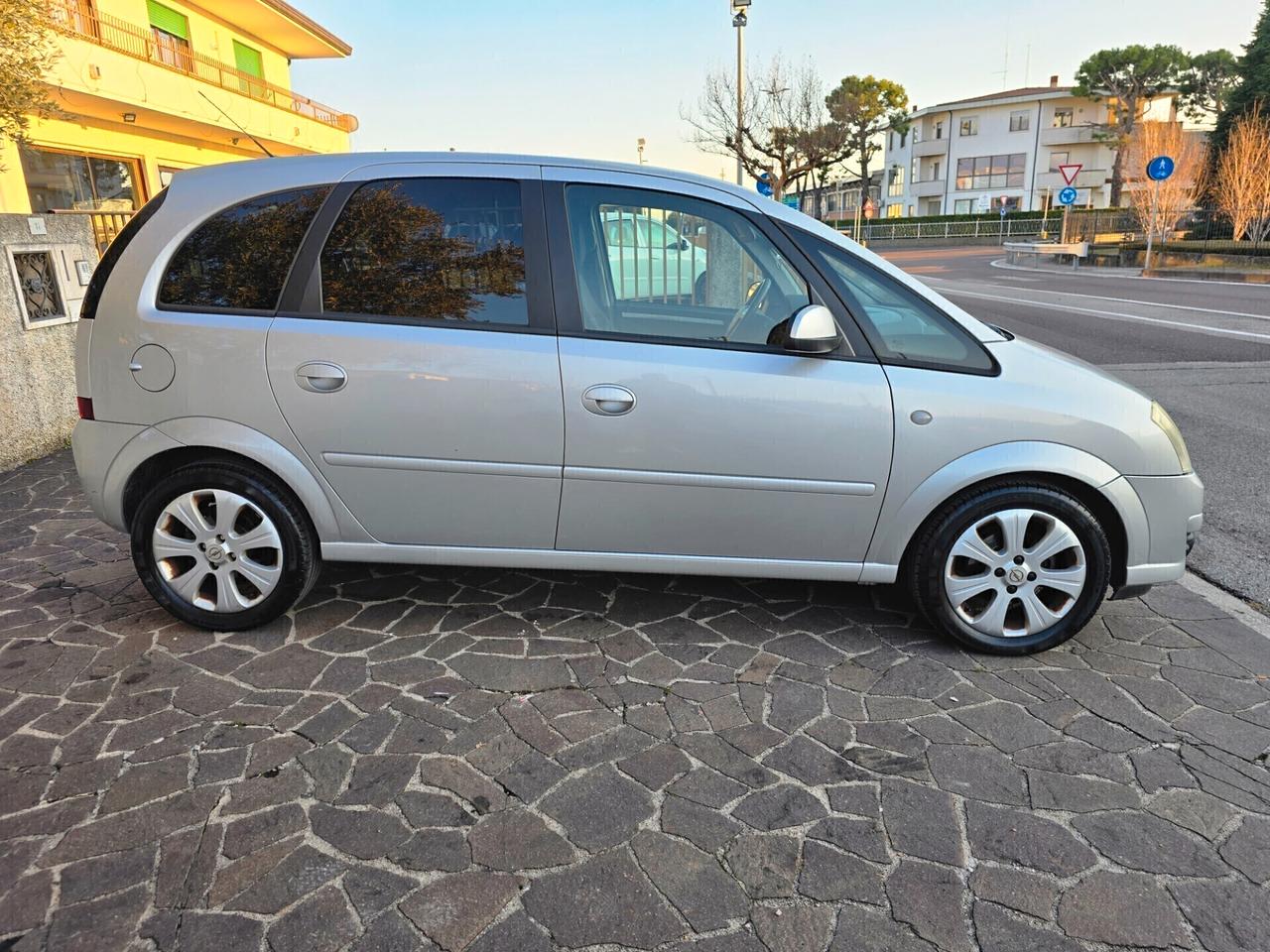 Opel Meriva 1.4 BENZINA UNICO PROPRIETARIO OK PER NEOPATENTATI