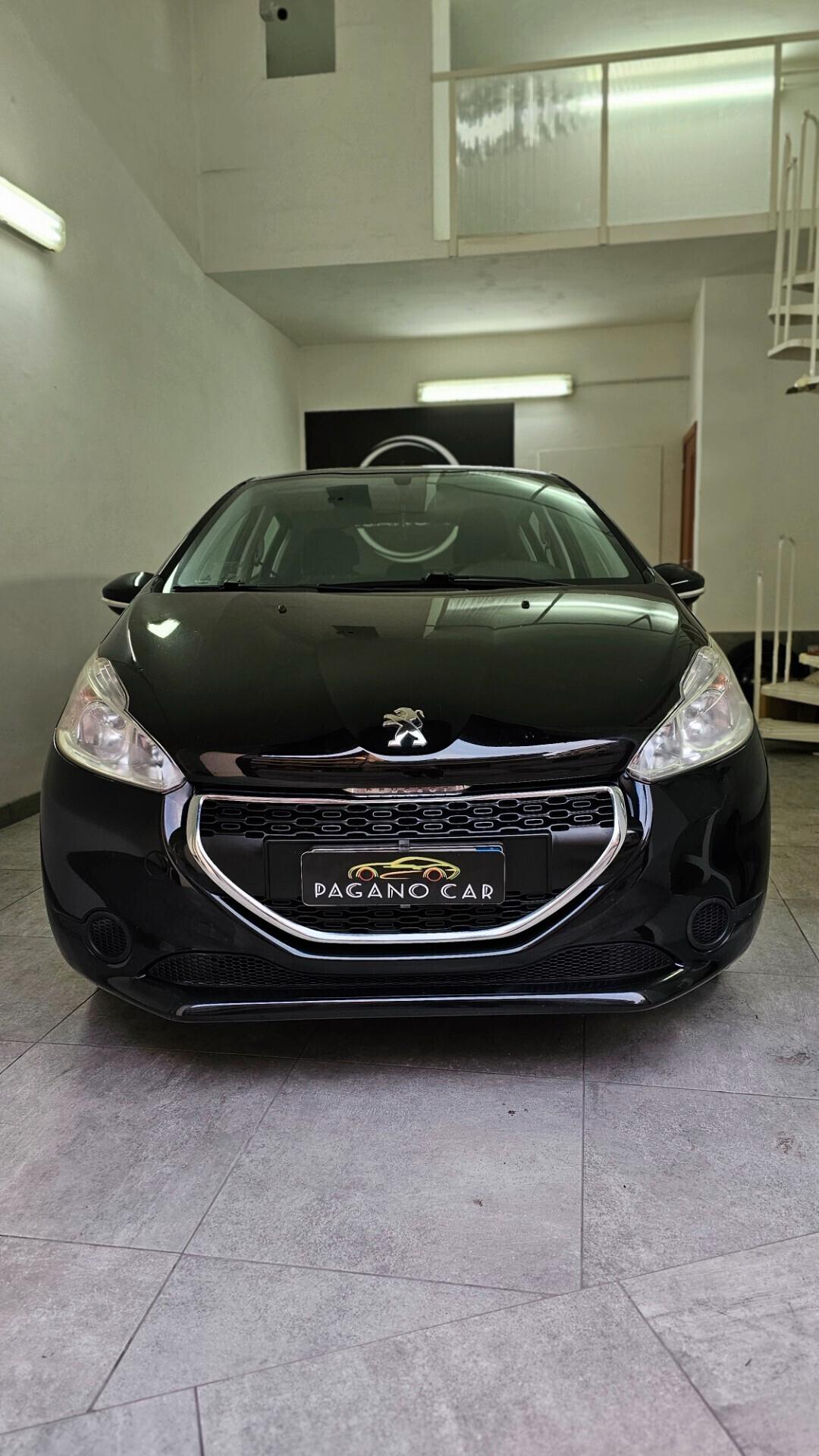 Peugeot 208 1.4 HDi 68 CV 5 porte