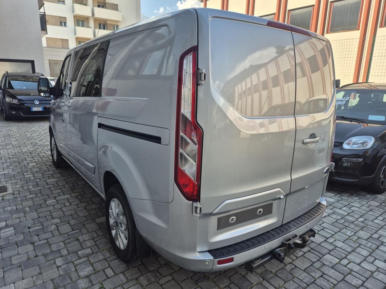 Ford Transit Custom 300 2.0 EcoBlue 130 aut. PC - 6 POSTI - GANCIO TRAINO