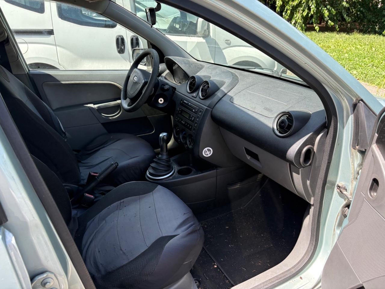 Ford Fiesta 1.4 16V 5p. Frizione da sostituire