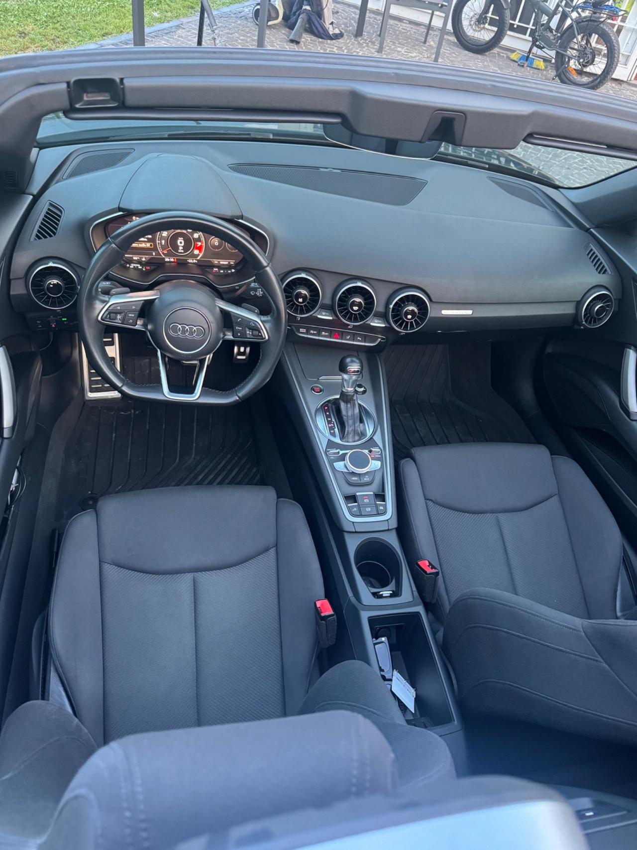 Audi TT Roadster 45 TFSI quattro S tronic