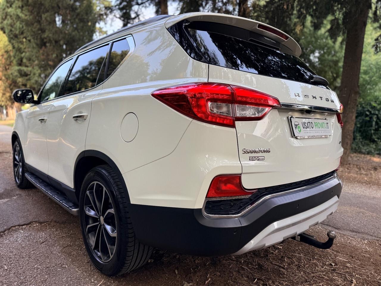 Ssangyong REXTON 2.2d 181cv 4WD 4x4 Gancio Traino!