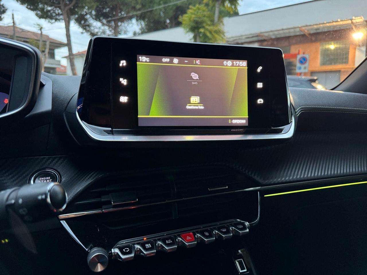 Peugeot 2008 1.5 bluehdi GT Line s *PROMO FINANZIAMENTO*