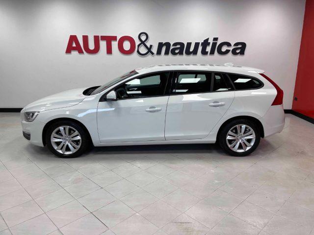VOLVO V60 2.0 D2 MOMENTUM
