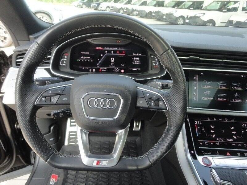 Audi Q8 SQ8 TDI quattro tiptronic sport attitude