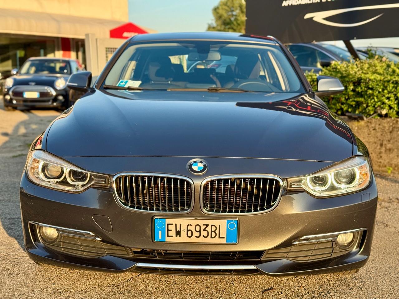 BMW 318d Touring Luxury - 2014 185.000KM