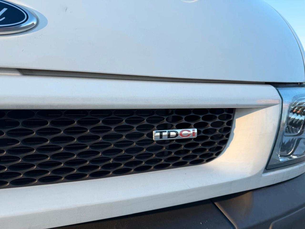Ford TRANSIT mansardato