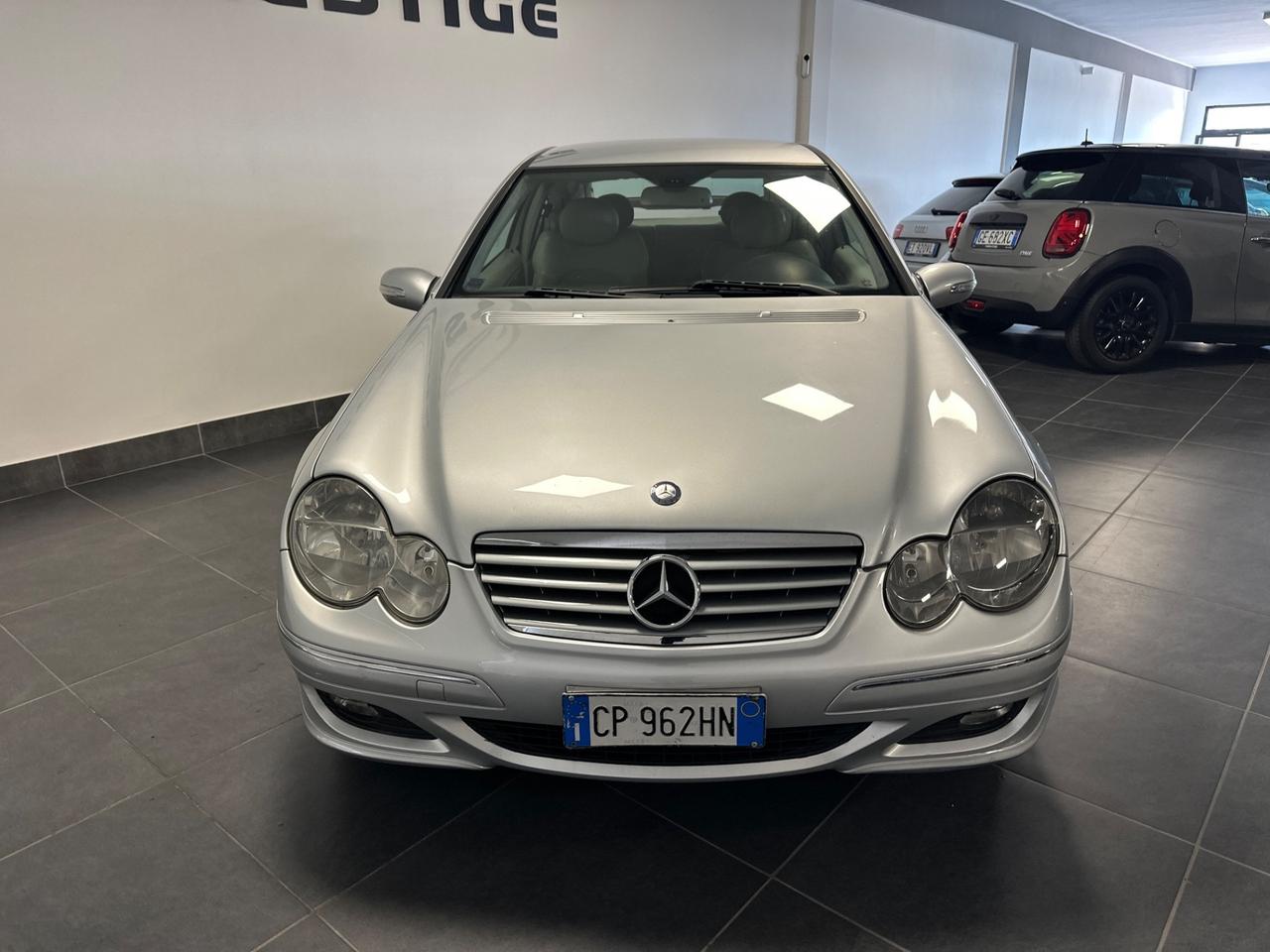 MERCEDES-BENZ C 220 COUPE 150CV MANUALE