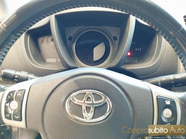 TOYOTA Urban Cruiser 1.4 D-4D AWD Luxury