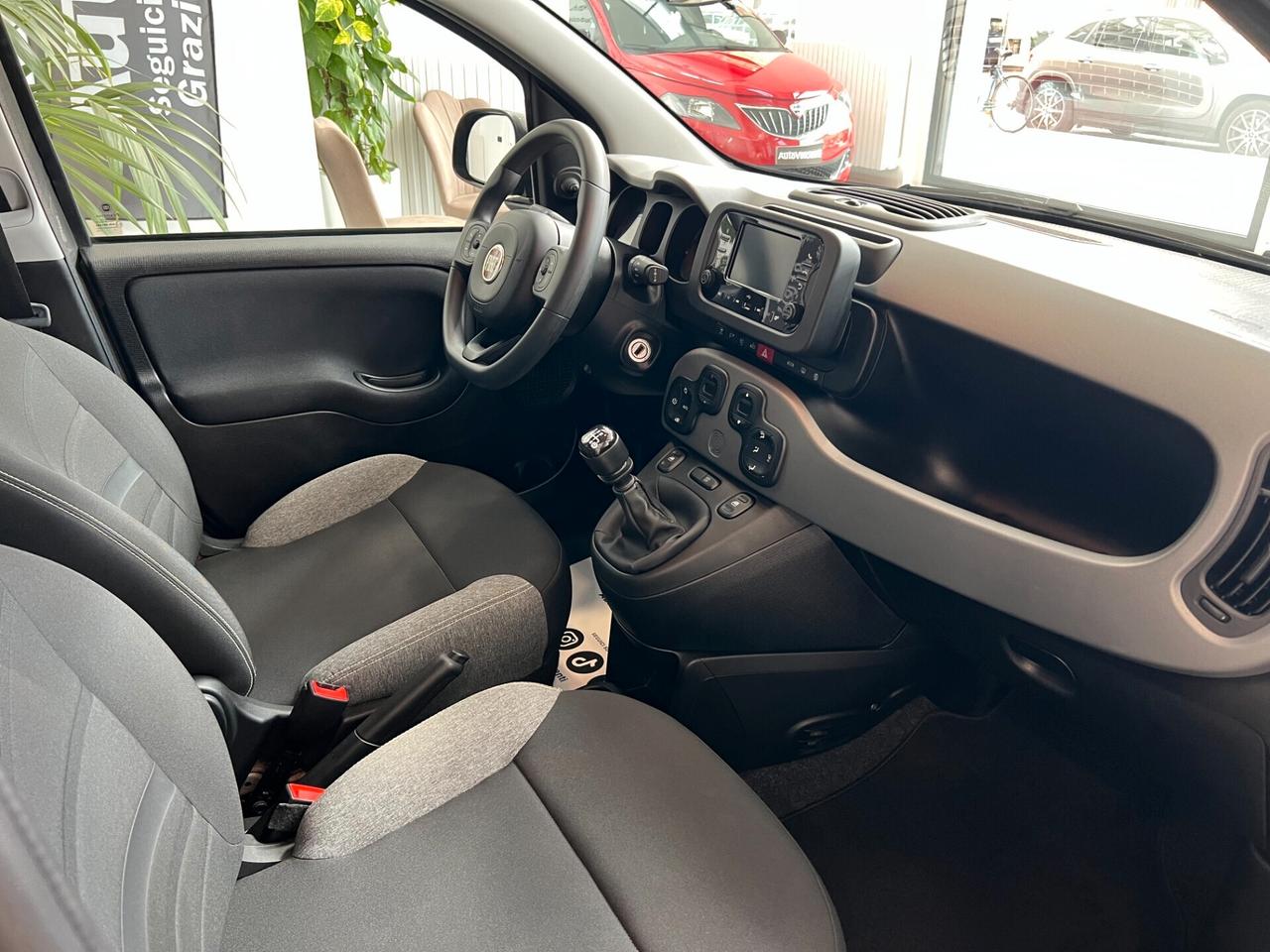 FIAT PANDA 1.0 70 CV HYBRID CITY LIFE €179/MESE