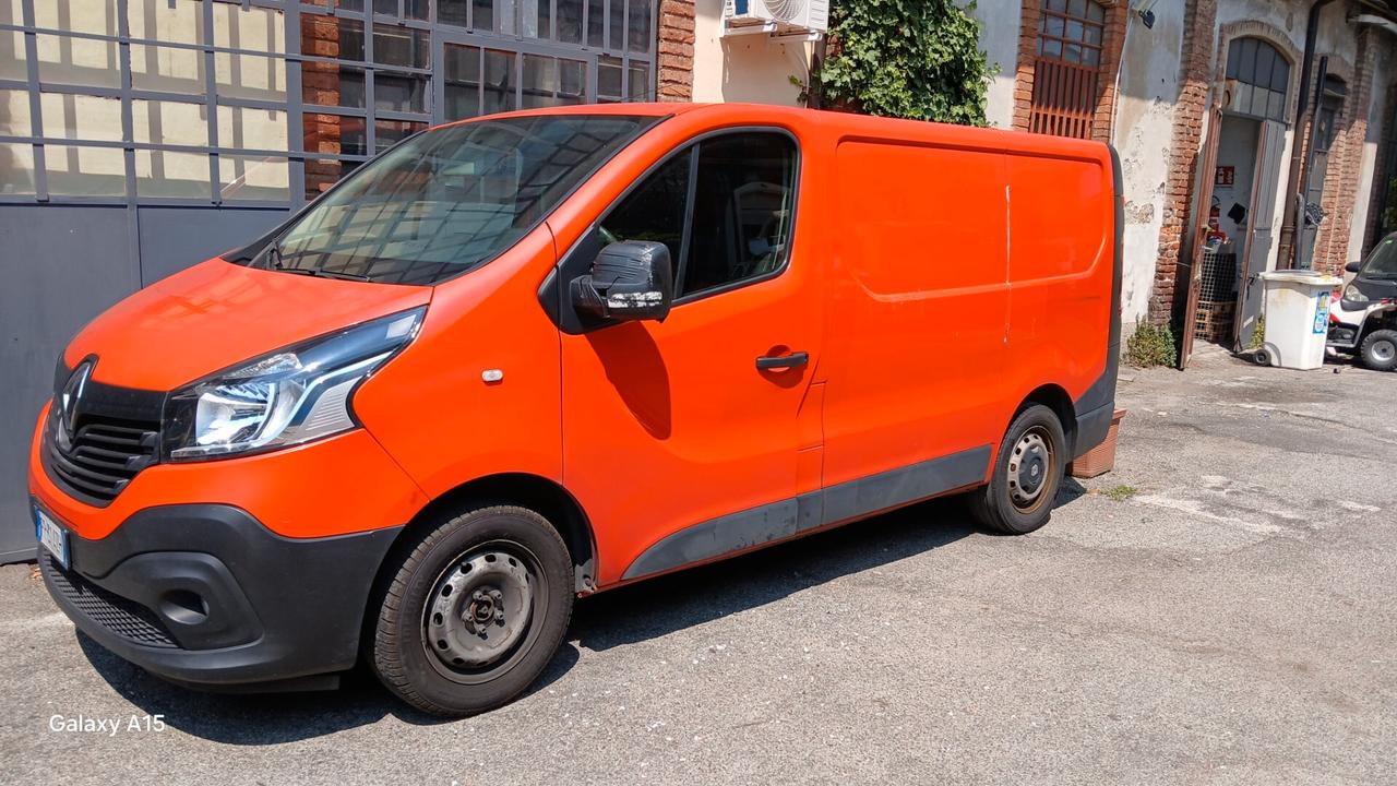 Renault Trafic T29 1.6 dCi 125CV IVA COMPRESA