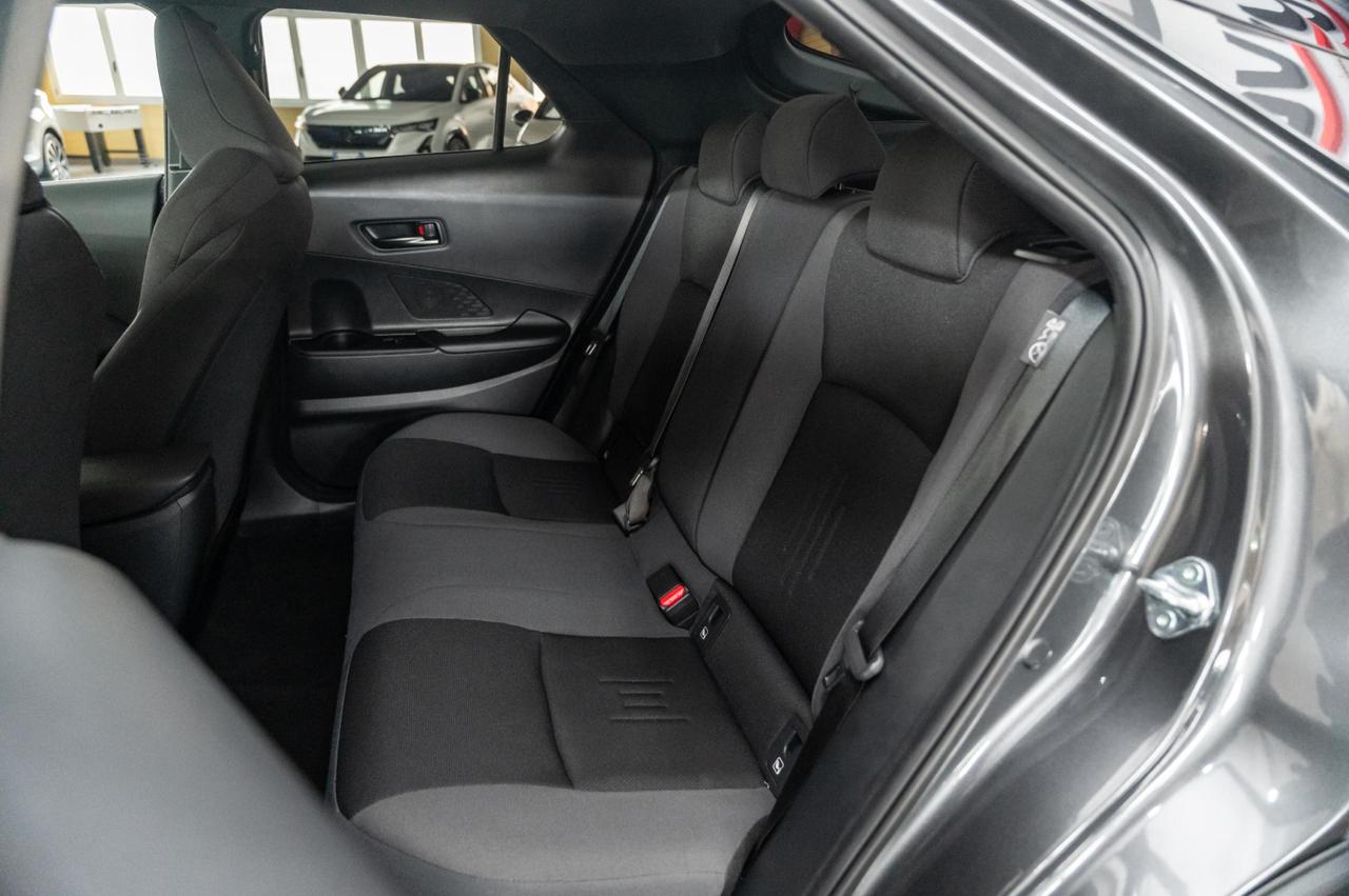 Toyota C-HR 1.8 hev Trend fwd e-cvt