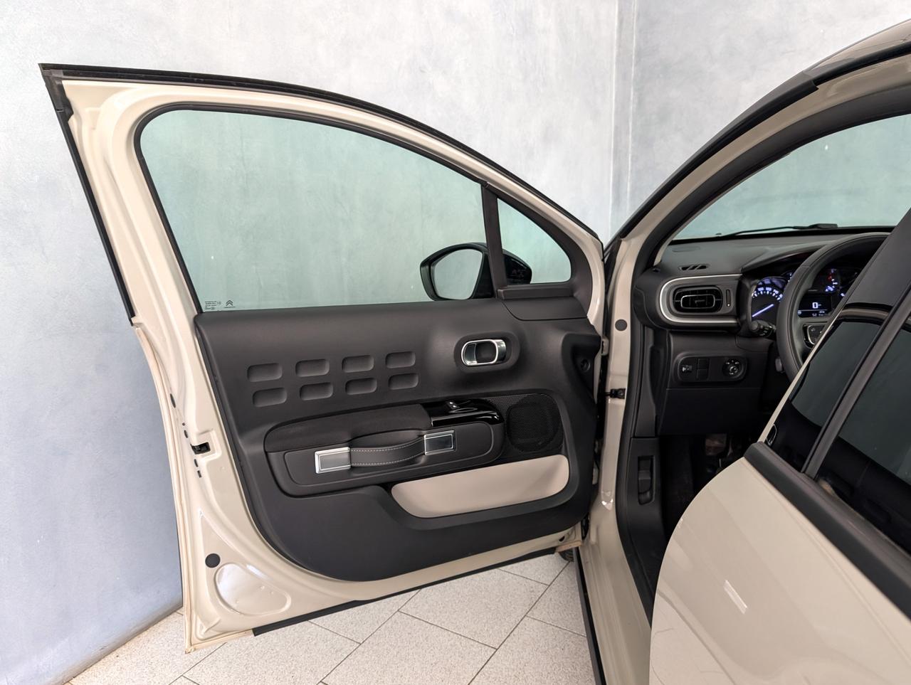 Citroen C3 1.2 puretech 83cv Shine