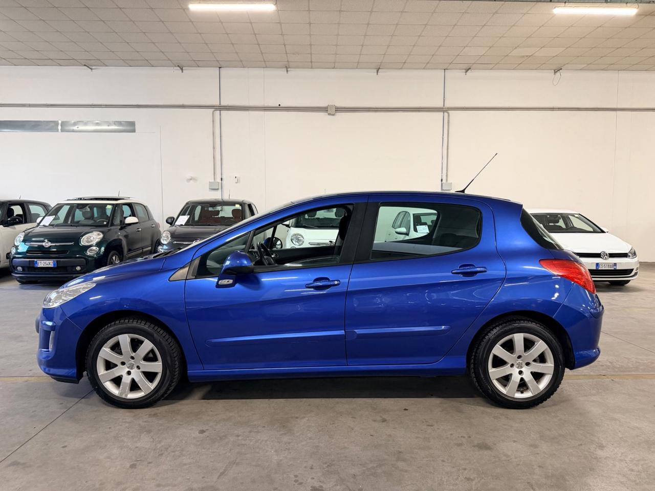 Peugeot 308 1.4 VTi 98CV 5p. Premium