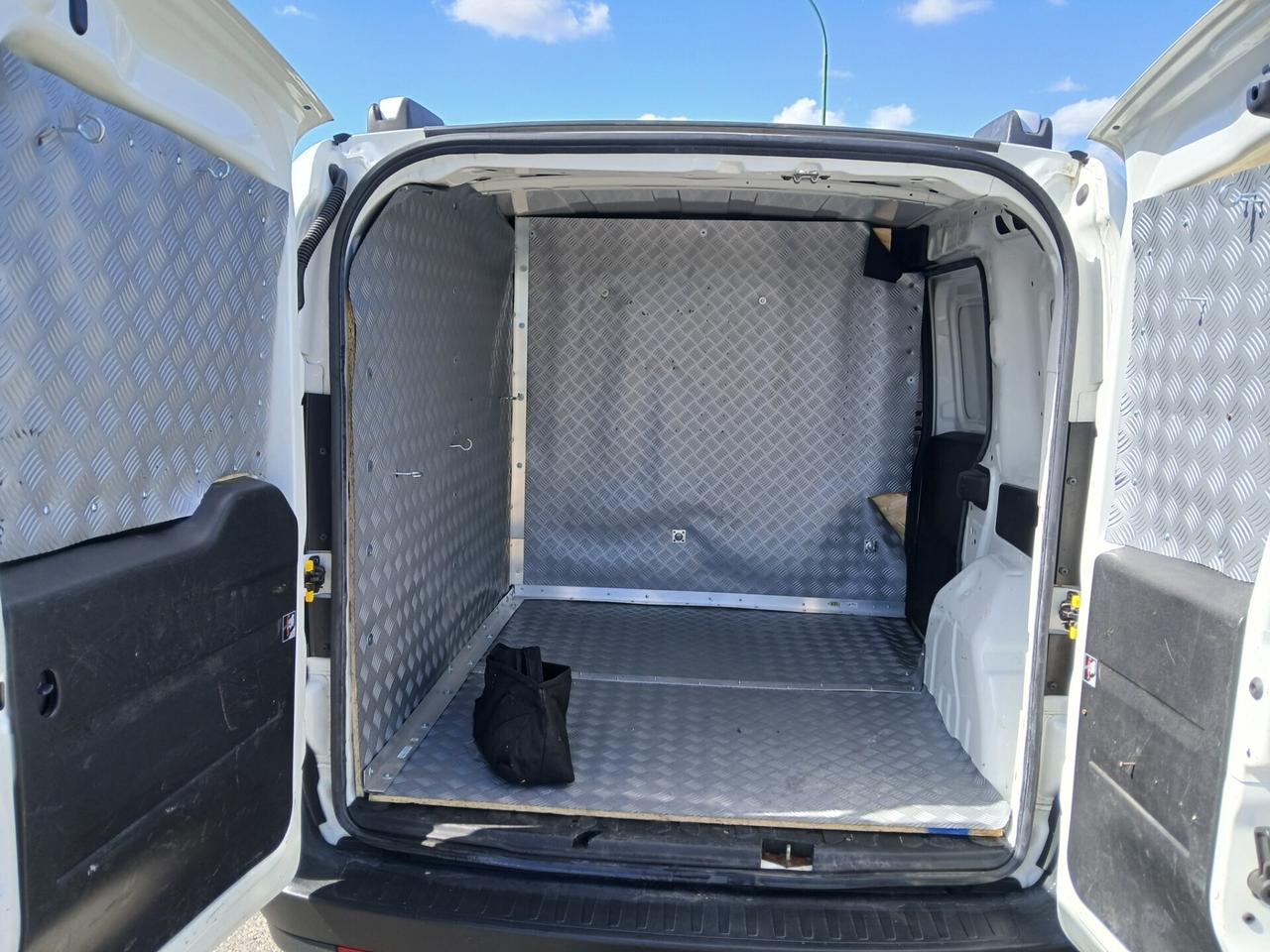 Doblò 1.6MJT 105CV N1 con 60mila km Porta Laterale