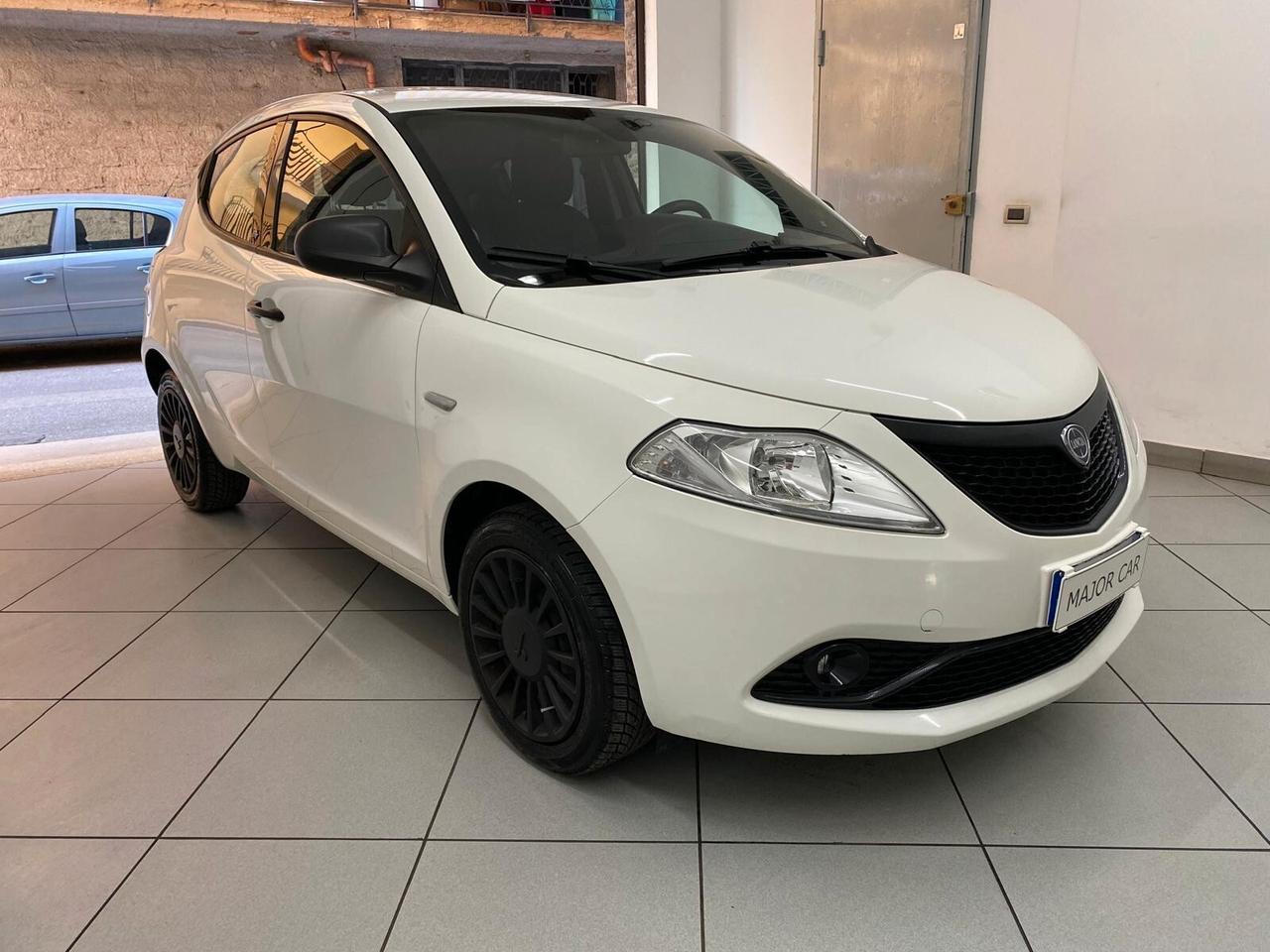 Lancia Ypsilon 1.2 B/Gpl 5 porte 69 CV Ecochic