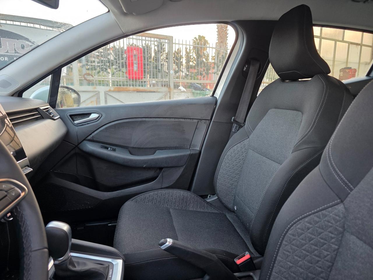 Renault Clio Full Hybrid E-Tech 140 CV 5 porte