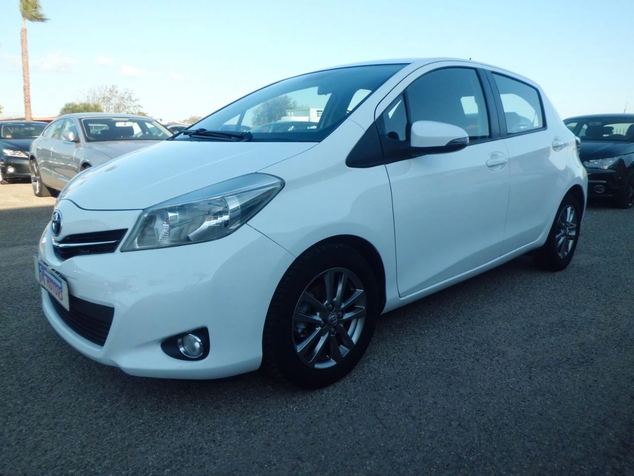 Toyota Yaris 1.4 D-4D 5 porte Lounge