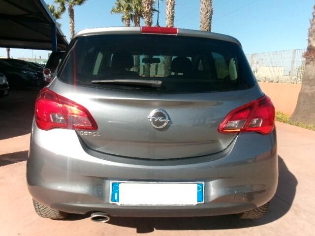 Opel Corsa 1.2 5 porte b-Color