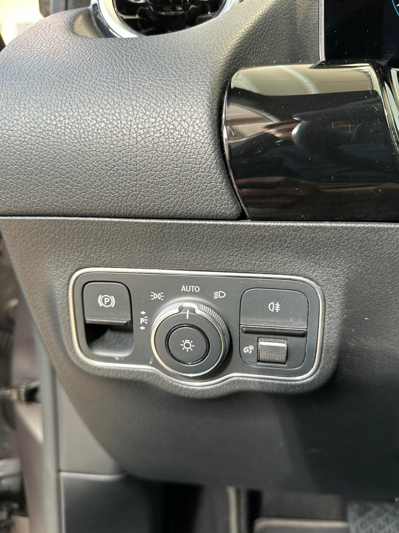 Mercedes GLA 200 d Sport Plus auto-18"-Telecamera