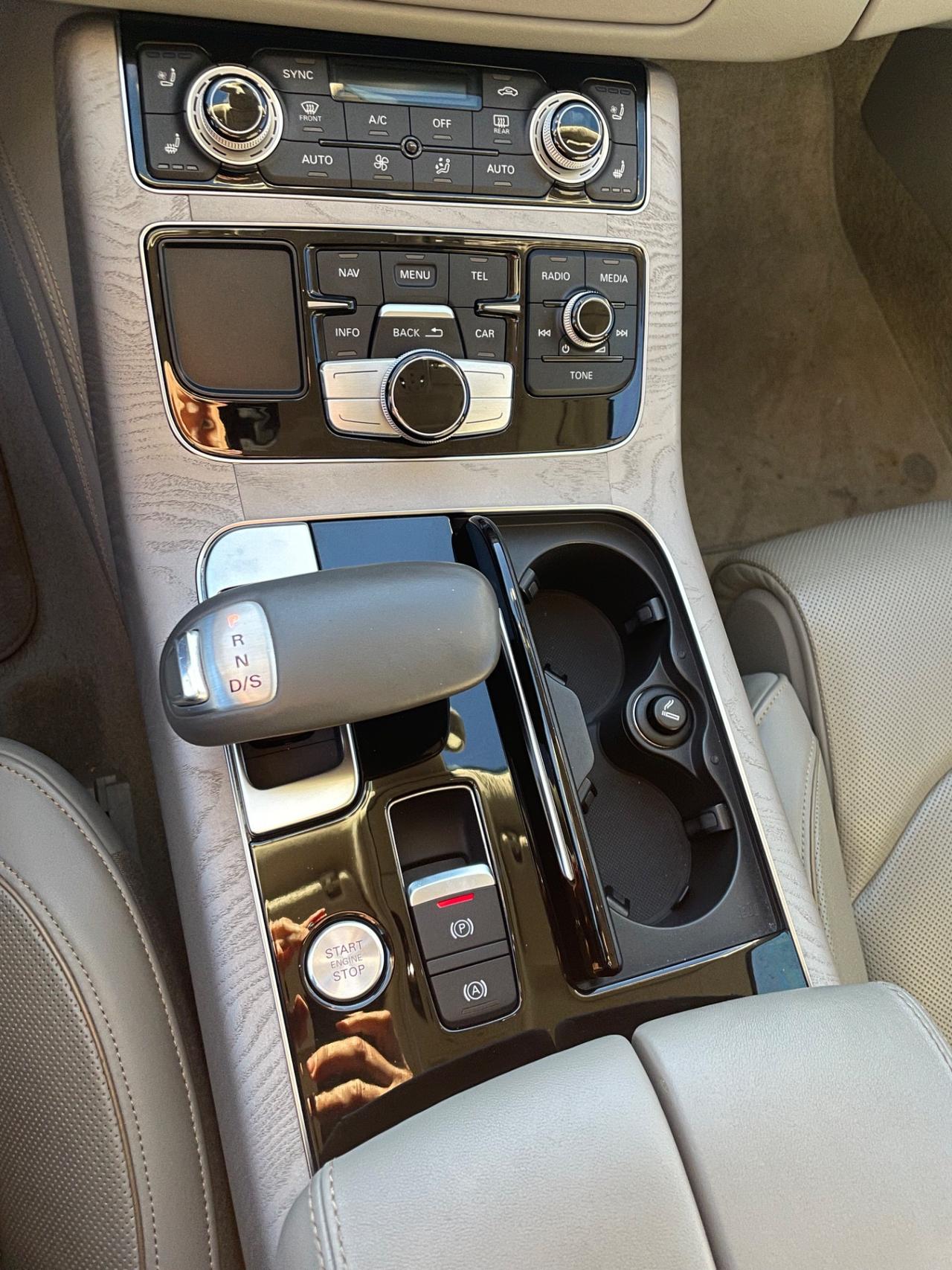 Audi A8 3.0 TDI 262 CV quattro tiptronic