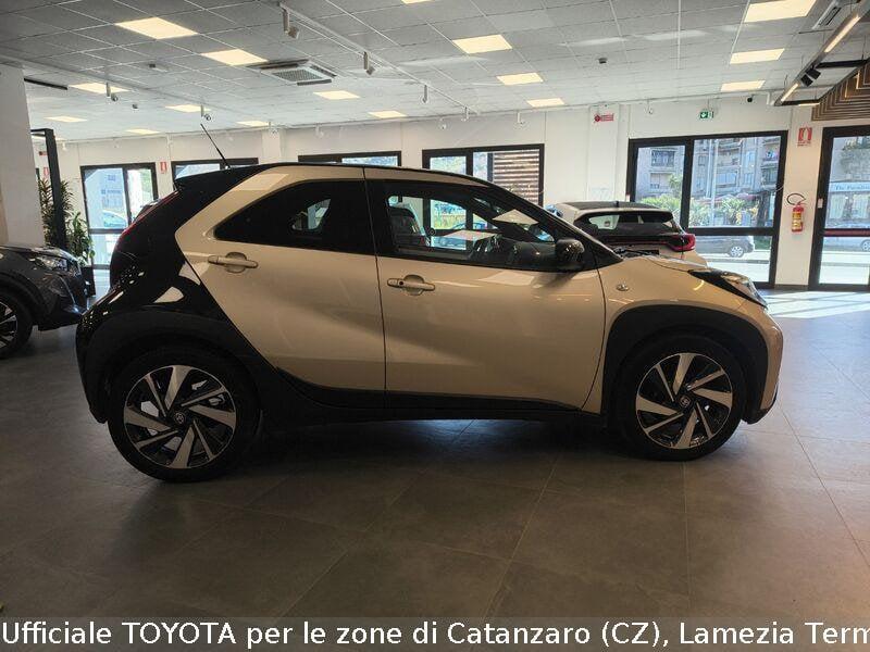 Toyota Aygo X Aygo X 1.0 VVT-i 72 CV 5 porte Lounge
