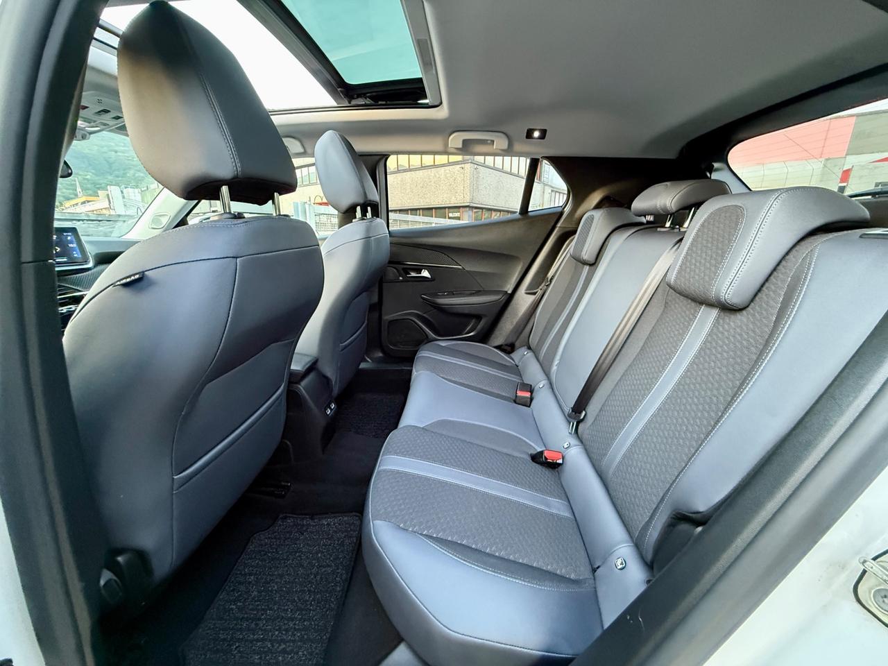 Peugeot 2008 BlueHDi 130 S&S EAT8 GT Pack NEO PATENTATI