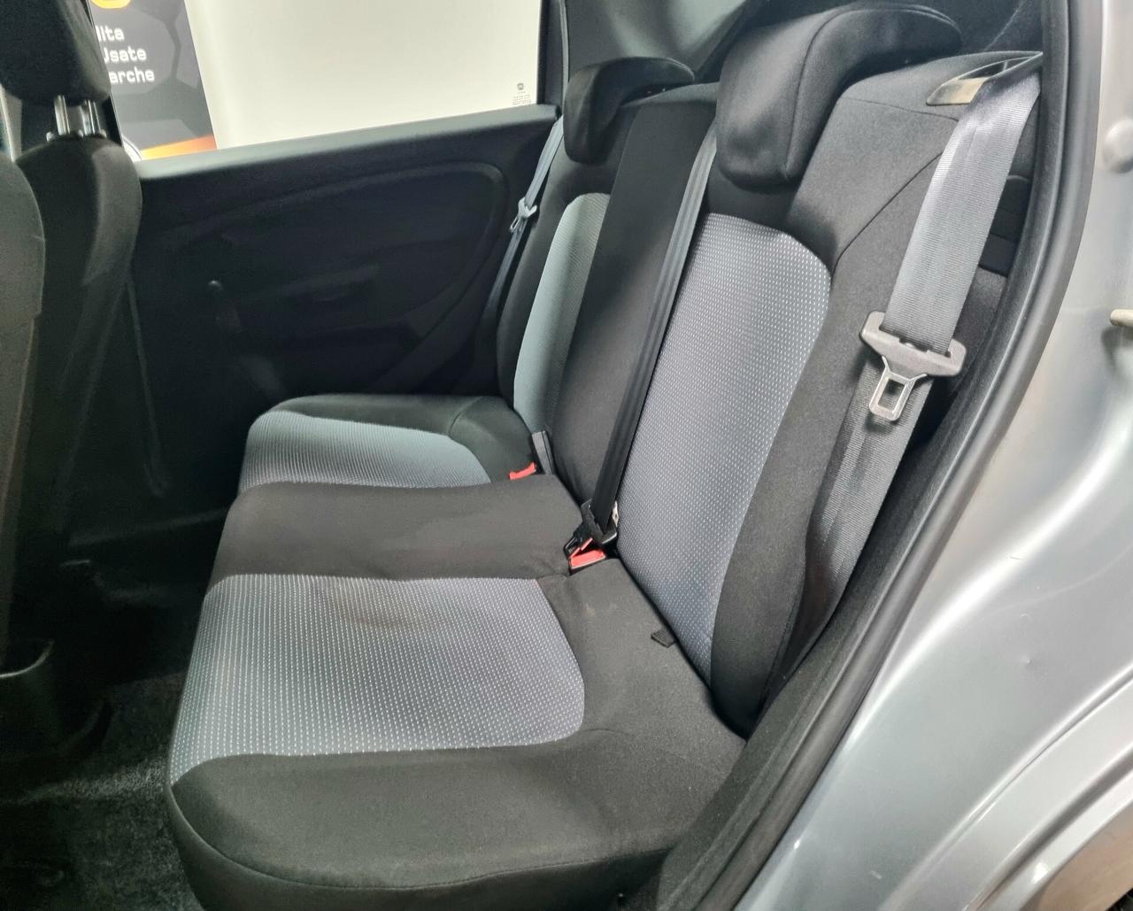 FIAT GRANDE PUNTO 1.2 BENZ/GPL 69CV 5p. ACTUAL