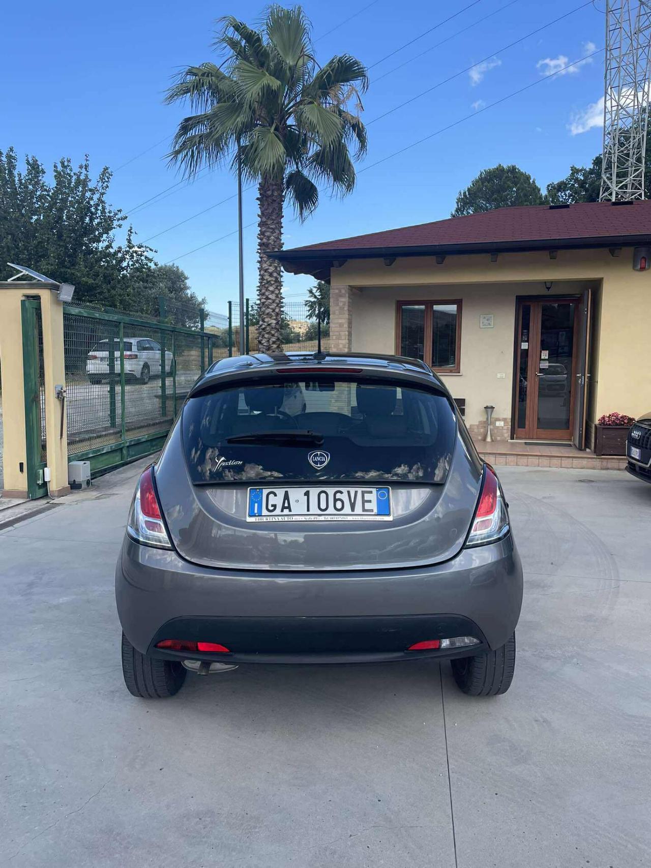 Lancia Ypsilon 1.2 69 CV 5 porte GPL Ecochic Elefantino Blu