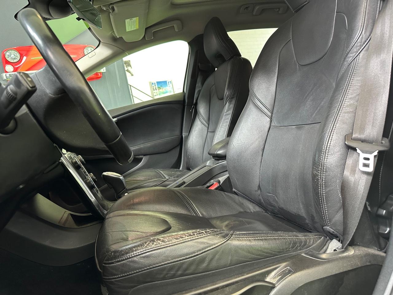 Volvo V40 2.0 D4 Geartronic R-design 177cv