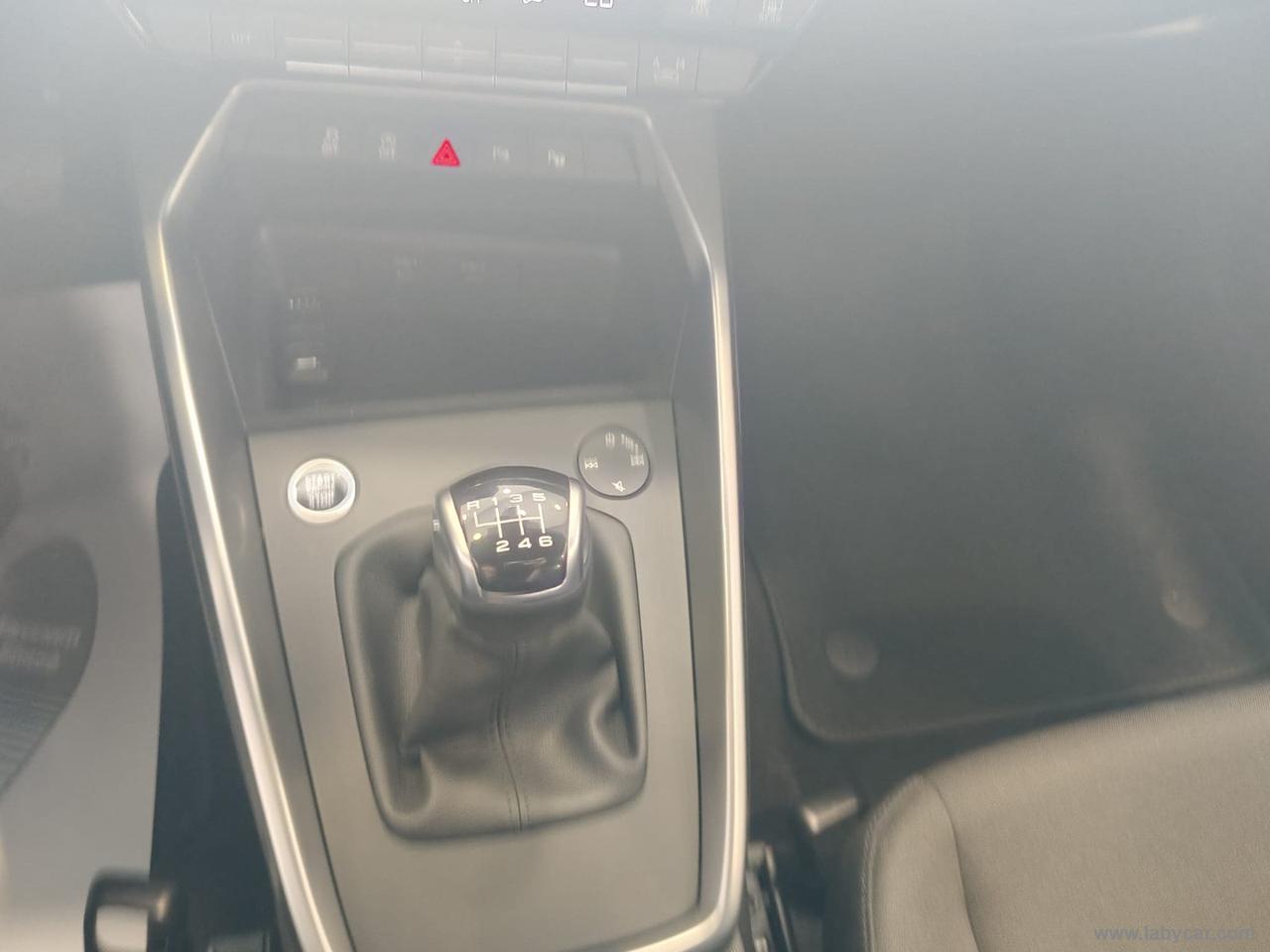 AUDI A3 Sedan 30 TDI Business Advanced
