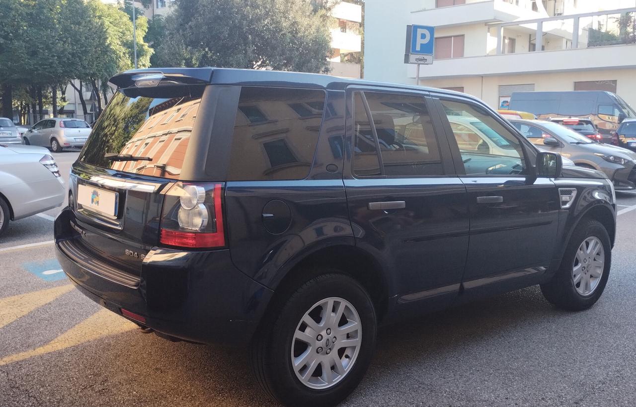 Land Rover Freelander 2.2 SD4 S.W. SE
