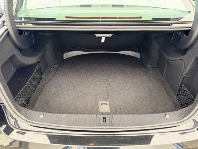 MERCEDES-BENZ E 220 CDI Avantgarde - Solo 87.000 km / 1 propr.