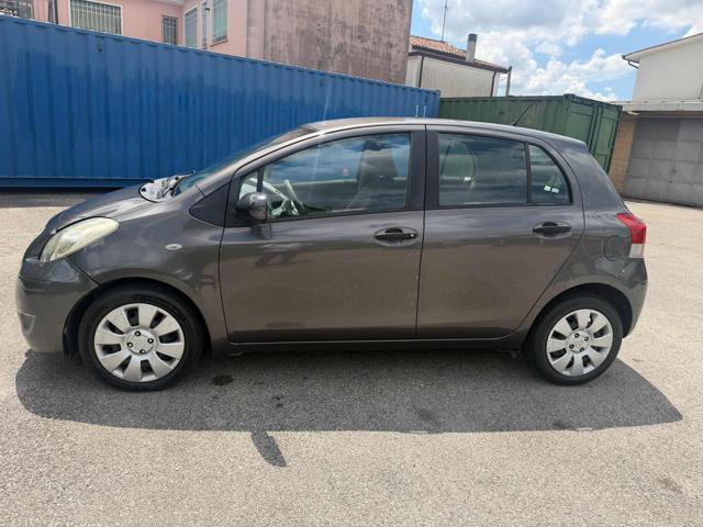TOYOTA Yaris 1.4 D-4D DPF 5p Sol senza nessun lavoro da fare