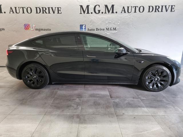 TESLA Model 3 RWD