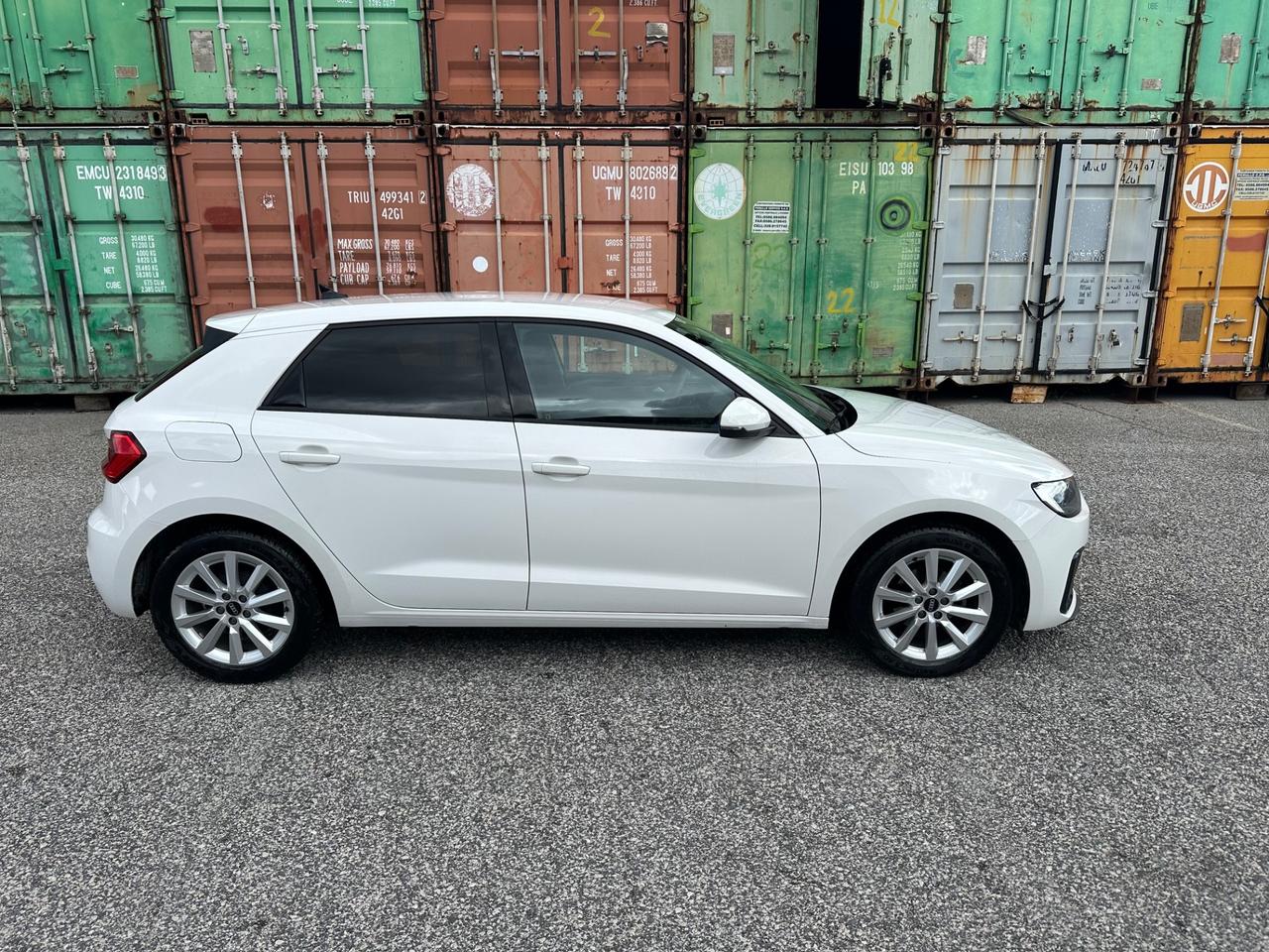 Audi A1 SPB 25 TFSI Identity Black AUTOM