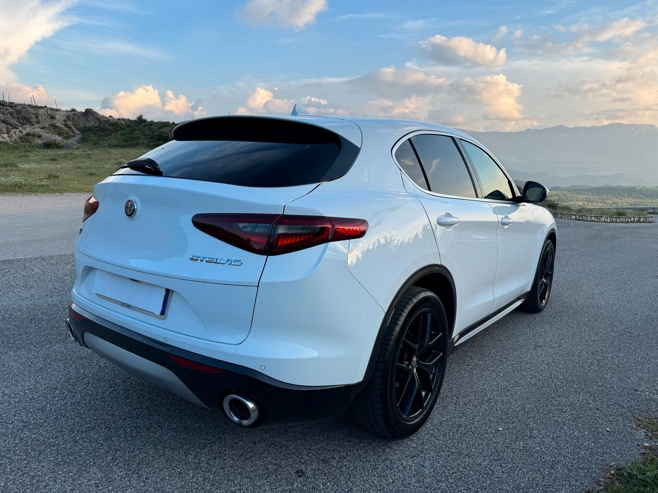 Alfa Romeo Stelvio 2.2 Turbodiesel 210 CV AT8 Q4 Ti