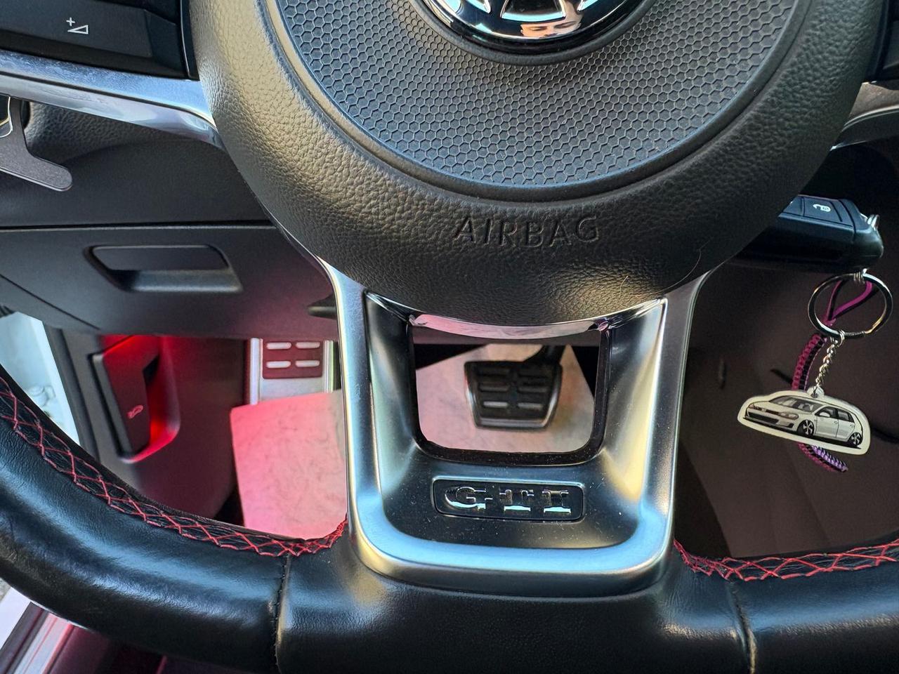 Volkswagen Golf Sport 2.0 GTI Performance #7593