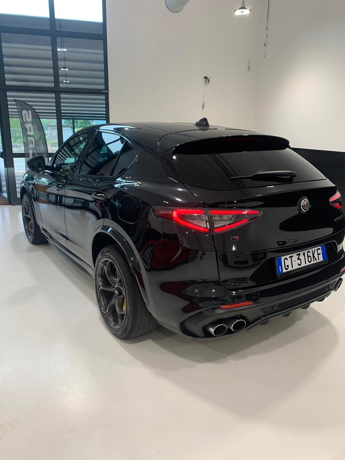 Alfa Romeo Stelvio 2.9 Bi-Turbo V6 510 CV AT8 Quadrifoglio