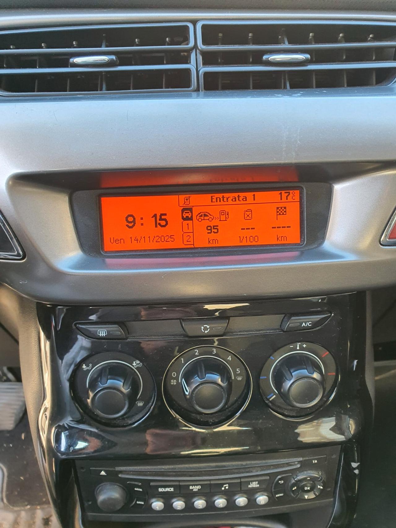 Citroen C3 BlueHDi 1.4hdi 75cv full