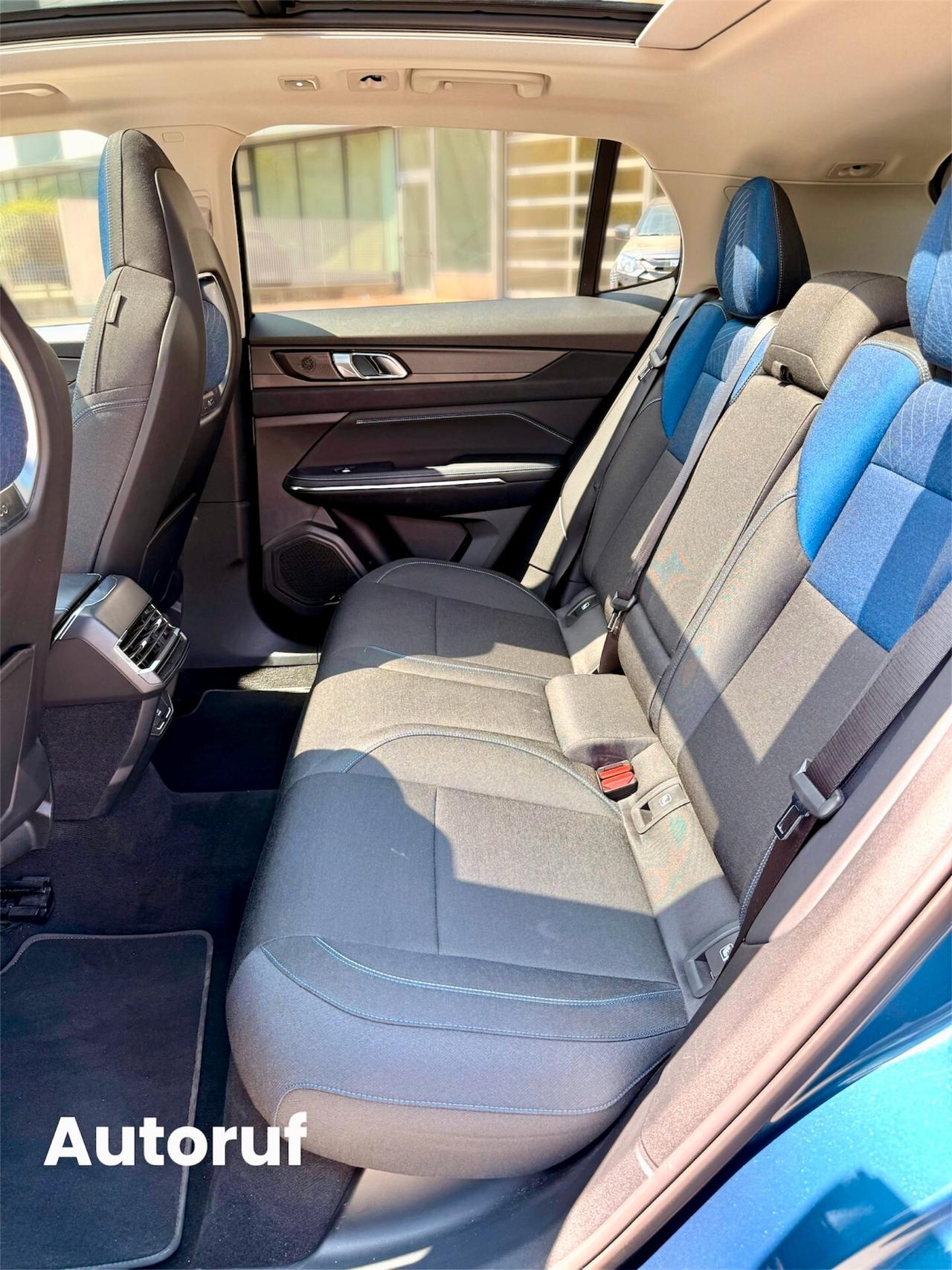 Lynk&Co 01- 1.5 Plug in Hybrid 261 CV 2024