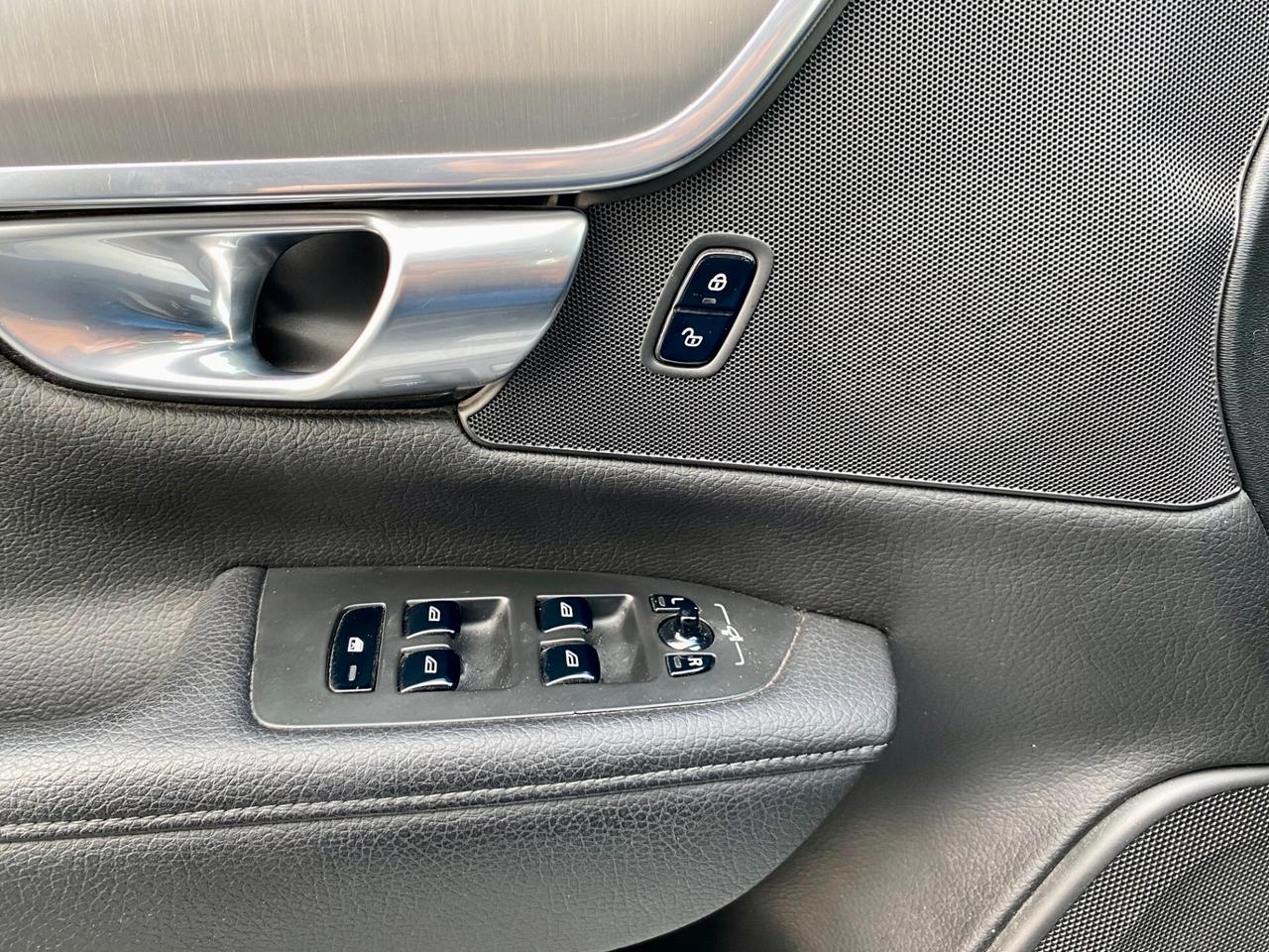 Volvo V90 2.0 d4 Kinetic geartronic 190cv