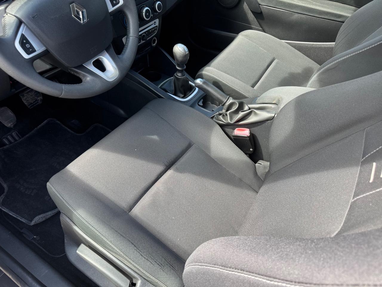 Renault Megane Coupé 1.5 dCi 110CV neopatentati